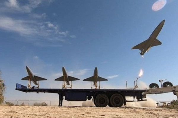 إيران: أطلقنا عشرات المسيّرات نحو الأراضي المحتلة وأصاب معظمها أهدافه بنجاح - الخليج الان