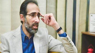 مجدي الجلاد: نهاية العالم لسه شوية فى ديناصورات زى كوريا والصين وروسيا مدخلوش فى القصة - الخليج الان