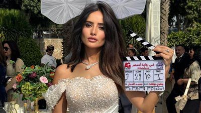 من أعمال يانجو بلاي.. تفاصيل مسلسل ورد وشوكولاتة بطولة محمد فراج وزينة - الخليج الان