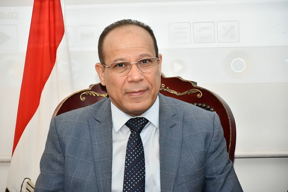 جامعة قناة السويس تعتمد نتائج البرامج المميزة بكلية التجارة وتحتفي بالدفعة الثانية من الخريجين - الخليج الان