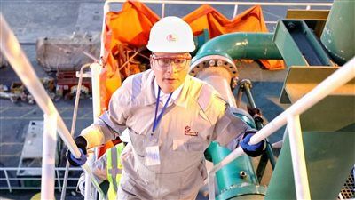 البترول: مصر تستعد لصيف آمن طاقيًا.. وسفينة التغييز "Energos Eskimo" تقترب من دخول الخدمة - الخليج الان