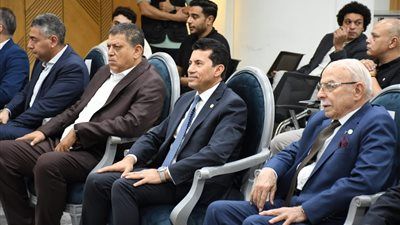 بالصور.. وزير الرياضة يشهد المؤتمر الصحفي لتقديم الإسباني خافيير باسكوال مديرًا فنيًا لمنتخب مصر لكرة اليد - الخليج الان