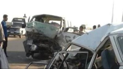 حادث تصادم بين سياراتين ومصرع شخصين على الطريق الأوسطي بالجيزة - الخليج الان