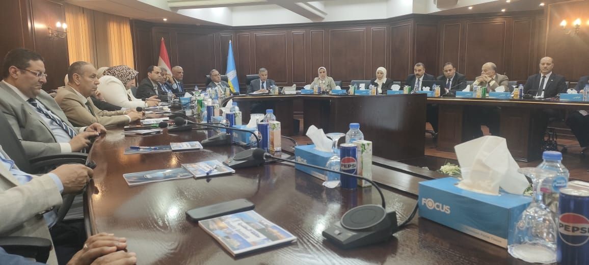 محافظ الإسكندرية يستقبل وفد محلية النواب ويستعرض خطط التنمية - الخليج الان