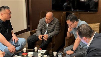 مصر تستعد لإطلاق أول مصنع محلي لبطاريات الطاقة.. خطة وطنية لزيادة مكون الطاقة المتجددة إلى 65% بحلول 2040 - الخليج الان