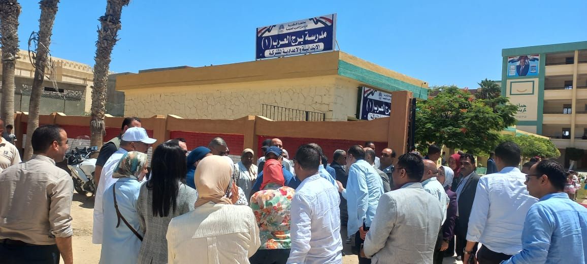 وفد محلية النواب يزور عدد من مشروعات حياة كريمة«صور» - الخليج الان