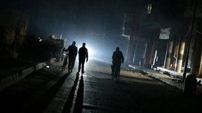 الداخلية تواصل حملاتها لتنفيذ خطة ترشيد الكهرباء.. ضبط 139 مخالفة لمحال تجارية خالفت مواعيد الغلق - الخليج الان