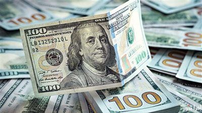 سعر الدولار أمام الجنيه المصري بمنتصف تعاملات اليوم - الخليج الان