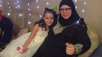 بالعكاز.. صورة جديدة لـ عبلة كامل تثير قلق الجمهور عليها - الخليج الان