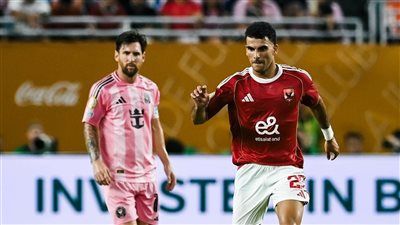 ثلاثي الأهلي ضمن التشكيل الأمثل للاعبين العرب في مونديال الأندية - الخليج الان