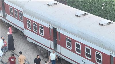 مصرع شاب صدمه قطار في أسوان أثناء عبور شريط السكة الحديد - الخليج الان