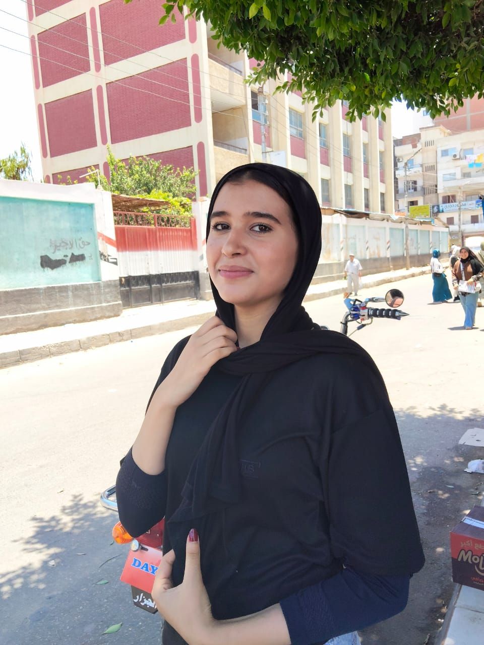 الإنجليزي عوضنا عن الفيزياء.. طلاب الثانوية العامة بكفر الشيخ : الامتحان سهل وبسيط - الخليج الان