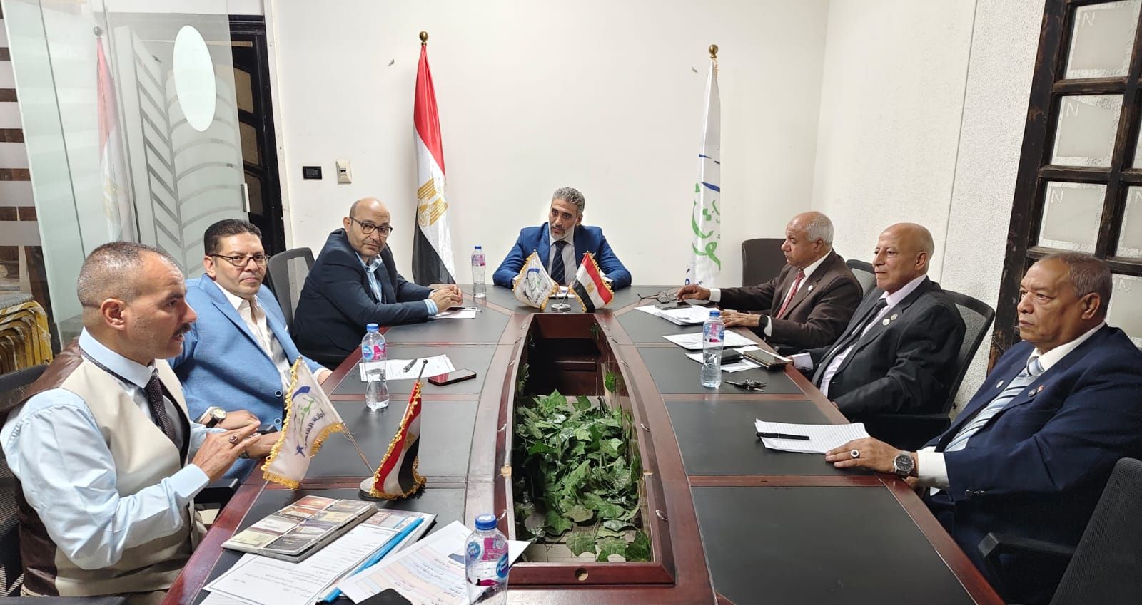 لتغطية شاملة لجميع الدوائر الانتخابية .. المؤتمر" يعقد اجتماعا مع أقسام القاهرة استعدادا لانتخابات "الشيوخ" - الخليج الان