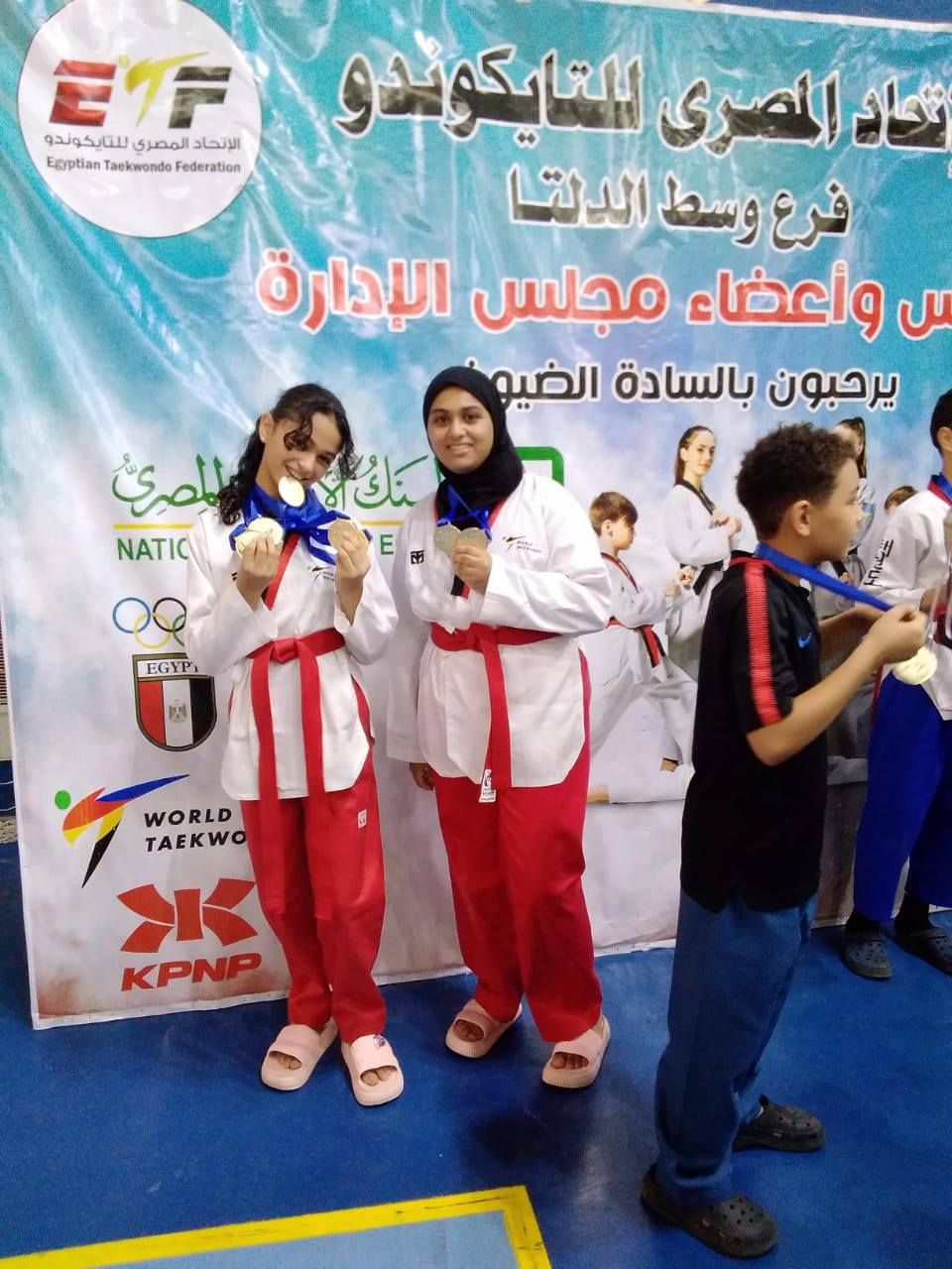 67 ميدالية متنوعة.. تايكوندو نادي الحوار يحصد الذهب في بطولة وسط الدلتا - الخليج الان