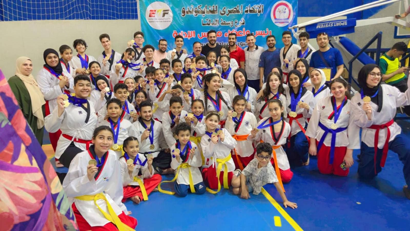 67 ميدالية متنوعة.. تايكوندو نادي الحوار يحصد الذهب في بطولة وسط الدلتا - الخليج الان