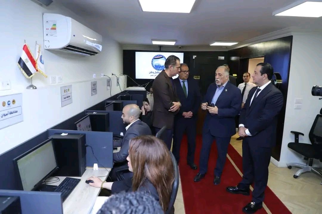 من داخل غرفة العمليات المركزية… قيادات حزب مستقبل وطن تجتمع لوضع الترتيبات النهائية استعدادا لانتخابات مجلس الشيوخ - الخليج الان