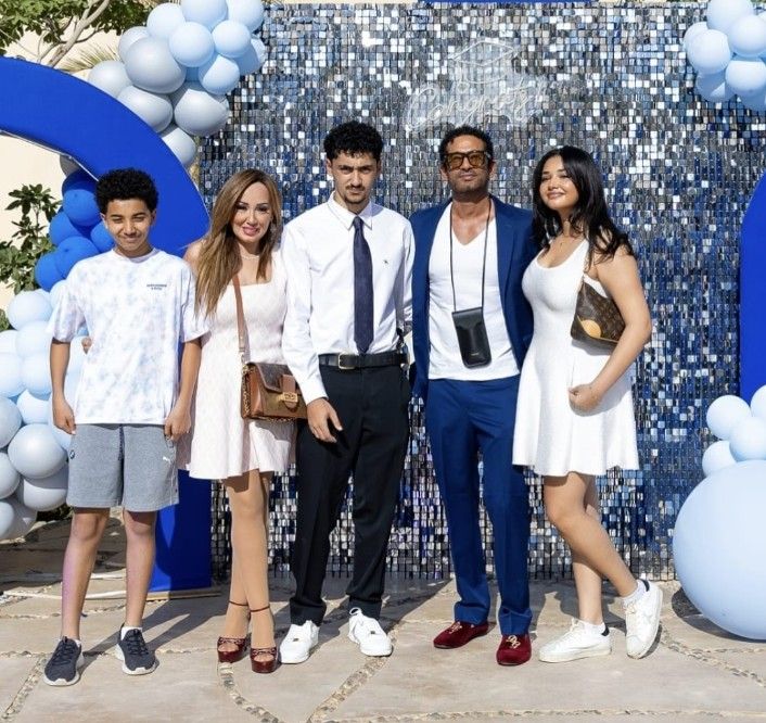 بالصور.. عمرو سعد يحتفل بتخرج نجله رابي: مبروك ياصاحبي - الخليج الان