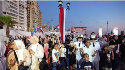 شكرا للرئيس السيسي.. احتفالات شعبية ومبادرات خدمية احتفالاً بذكرى ثورة 30 يونيو في مختلف المحافظات - الخليج الان