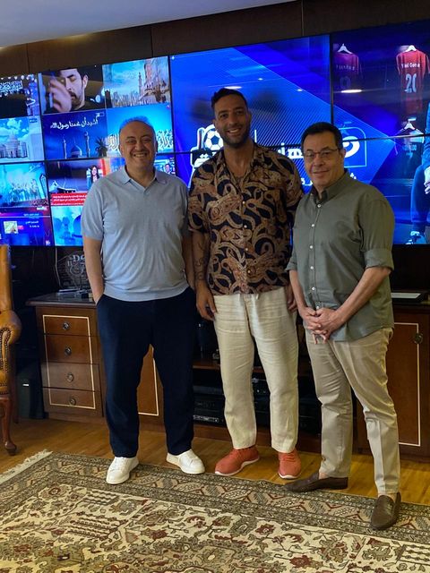 قناة النهار تعلن رسميًا عودة أحمد حسام ميدو لقيادة "أوضة اللبس" من جديد - الخليج الان