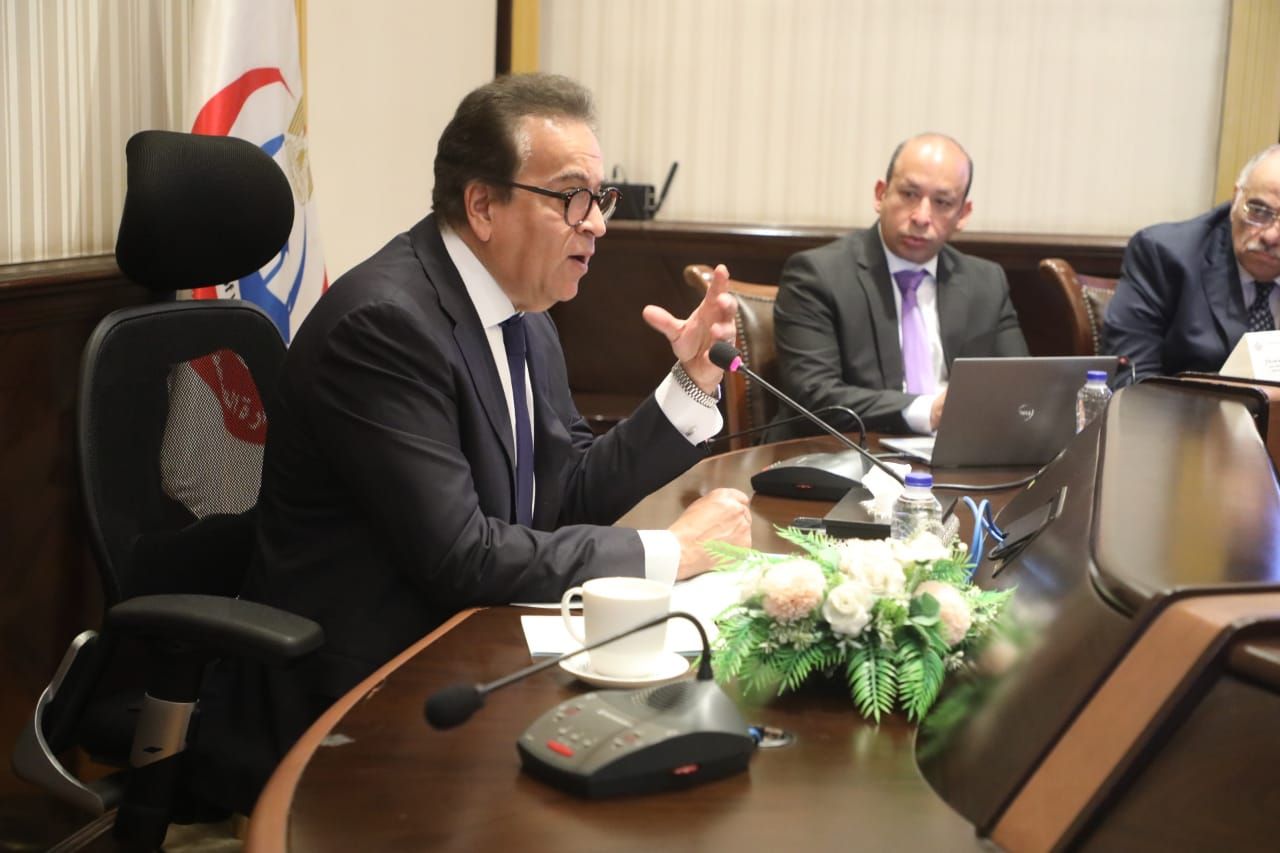 وزير الصحة يترأس اجتماع اللجنة العليا لمتابعة مشروع الشبكة القومية لرعاية مرضى السكتة الدماغية - الخليج الان