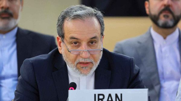 عراقجي: أبواب الدبلوماسية مع واشنطن لا تزال مفتوحة - الخليج الان