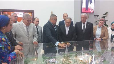 محافظ جنوب سيناء يستعرض أمام وفد محلية النواب تفاصيل استراتيجية التنمية الشاملة بالمحافظة - الخليج الان