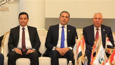 النائب أحمد عبد الجواد باجتماع الأحزاب بشأن قائمة الشيوخ :سعداء بمشاركة الأحزاب والقوى السياسية وتواجدهم بمستقبل وطن - فيديو وصور - الخليج الان