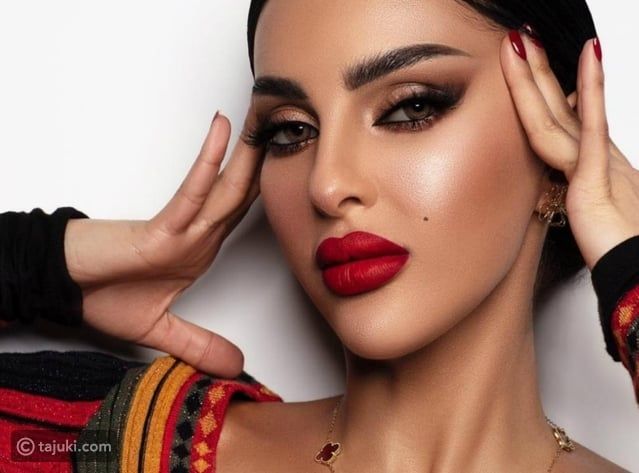 رومي القحطاني: إكسسوار حواجب أم إصابة تعيق طريق التاج؟