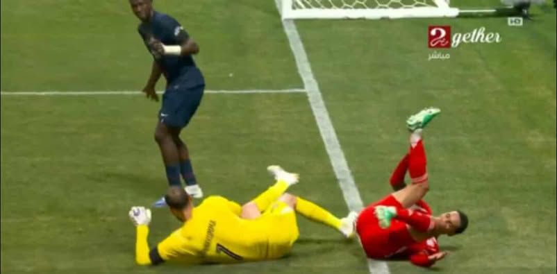 جمال موسيالا لاعب بايرن ميونخ يتعرض لإصابة مروعة أمام باريس سان جيرمان في كأس العالم للأندية - الخليج الان