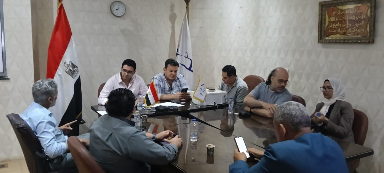 غرفة العمليات المركزية للانتخابات لحزب المؤتمر: سندفع بما يقرب من ٢٥ مرشح فردي في انتخابات الشيوخ - الخليج الان