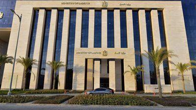 لعدم تطبيق الحد الأدنى توجيهات الوزير محمد جبران بحملة تفتيشية بالقاهرة تُنذر 7 منشآت - الخليج الان