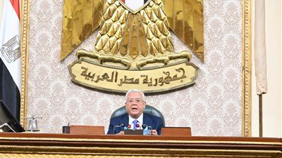 البرلمان يوافق على إضافة الصيادلة لبند السهر والمبيت - الخليج الان