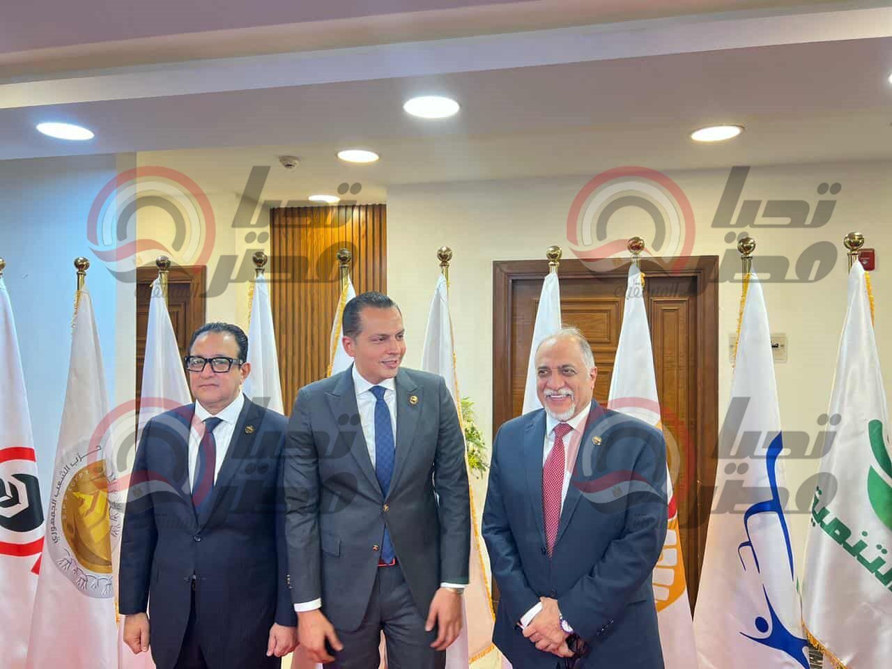 قيادات الأحزاب تتوافد على حماة الوطن لحضور الاجتماع التشاوري الثاني بشأن قائمة الشيوخ - الخليج الان