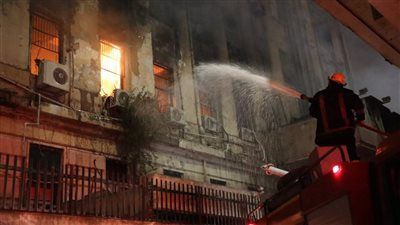 حريق سنترال رمسيس.. كارثة في قلب القاهرة تشل الاتصالات وتخلف خسائر فادحة - الخليج الان