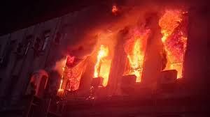 "التحول الرقمي" مجرد لافتة.. حريق سنترال رمسيس: شرارة حولت قلب القاهرة إلى جحيم وكشفت هشاشة الدولة الرقمية - الخليج الان