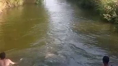 الحزن يخيم على قنا بسبب مصرع طالبين غرقا بترعة - الخليج الان