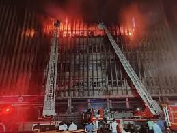 "التحول الرقمي" مجرد لافتة.. حريق سنترال رمسيس: شرارة حولت قلب القاهرة إلى جحيم وكشفت هشاشة الدولة الرقمية - الخليج الان