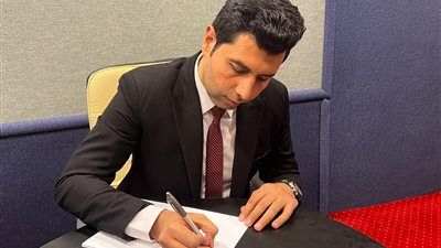 الإعلامي أحمد دياب يرثي شهداء حريق رمسيس بقصيدة مؤثرة بعنوان "حقكم علينا" - الخليج الان