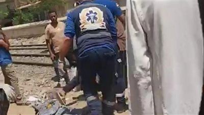 بني سويف: مصرع شخص دهسه قطار خلال عبوره شريط السكة الحديد في الفشن - الخليج الان