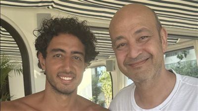 "المحترم المهذب ".. الإعلامي عمرو أديب يكشف كواليس لقائه مع محمد هاني لاعب الأهلي - الخليج الان