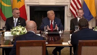 «فخ لقاءات البيت الأبيض».. ترامب يحرج رئيس موريتانيا ويعلق على إنجليزية رئيس ليبيريا - الخليج الان