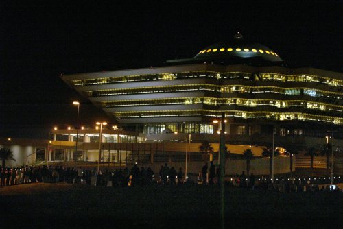 تحذير عاجل من الداخلية السعودية.. عقوبة فورية بالسجن وغرامة تصل لـ 100 ألف ريال والسجن سنتين على هذا التصرف الشائع في شوارع المملكة!