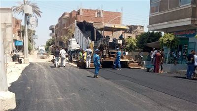 محافظ القليوبية يتابع رصف الطرق الداخلية بقرى شبين القناطر ضمن "حياة كريمة" - الخليج الان