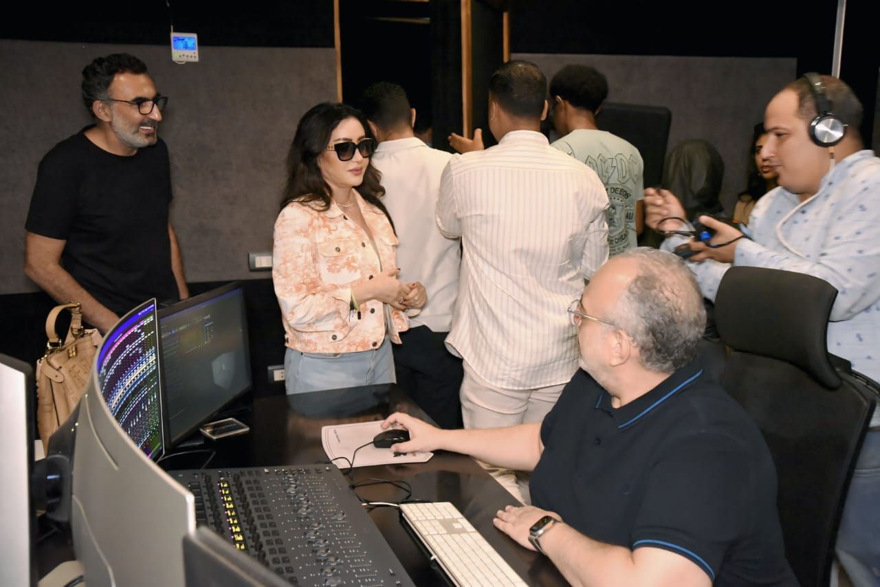 لإرضاء مختلف الأذواق.. لطيفة تكشف سبب طرح 14 أغنية في ألبوم قلبي ارتاح بتقنية "دولبي أتموس" - الخليج الان