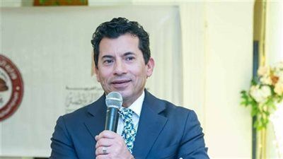 وزير الشباب والرياضة يتلقى خطاب شكر من اللجنة الأولمبية الدولية بعد موافقة مجلس النواب على قانون الرياضة - الخليج الان