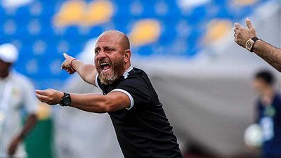 وائل رياض "شيتوس": منع ولي أمر من دخول النادي بسبب "الجلابية" غير مقبول.. هذا تراثنا وأصلنا - الخليج الان