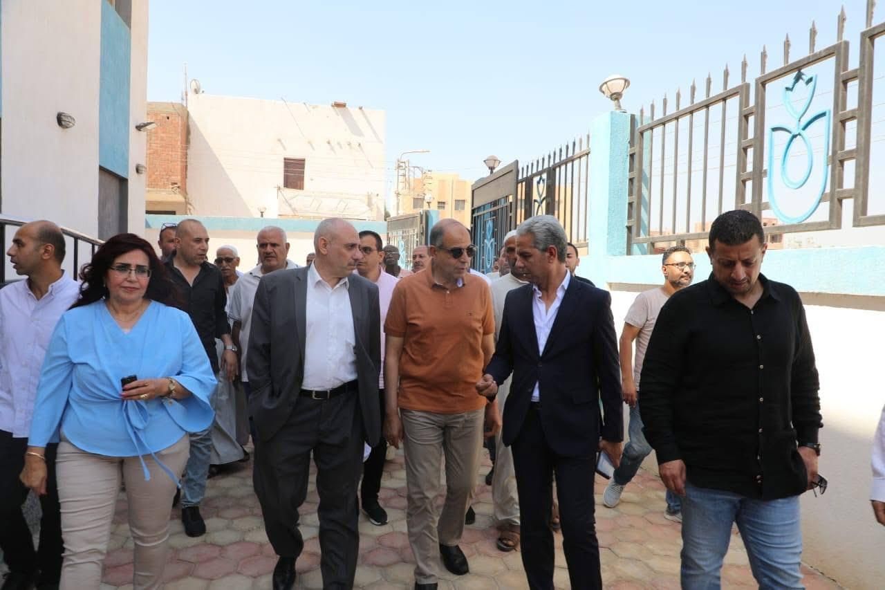 لخدمة 25 ألف نسمة.. محافظ المنيا يفتتح وحدة طب الأسرة بقرية صفانية بالعدوة - الخليج الان