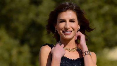 القبض على خادمة لاتهامها بسرقة مبالغ مالية ومشغولات من فيلا الإعلامية أمينة شلباية بأكتوبر - الخليج الان