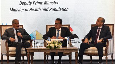 وزير الصحة يشارك في جلسة حوارية حول أهمية التخطيط وتمكين الشباب لتحقيق التوازن السكاني في مصر - الخليج الان