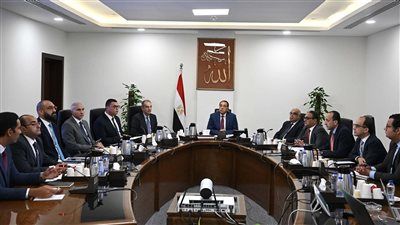 رئيس الوزراء يتابع تنفيذ مُخرجات اللجنة الاستشارية للتنمية العمرانية وتصدير العقار - الخليج الان